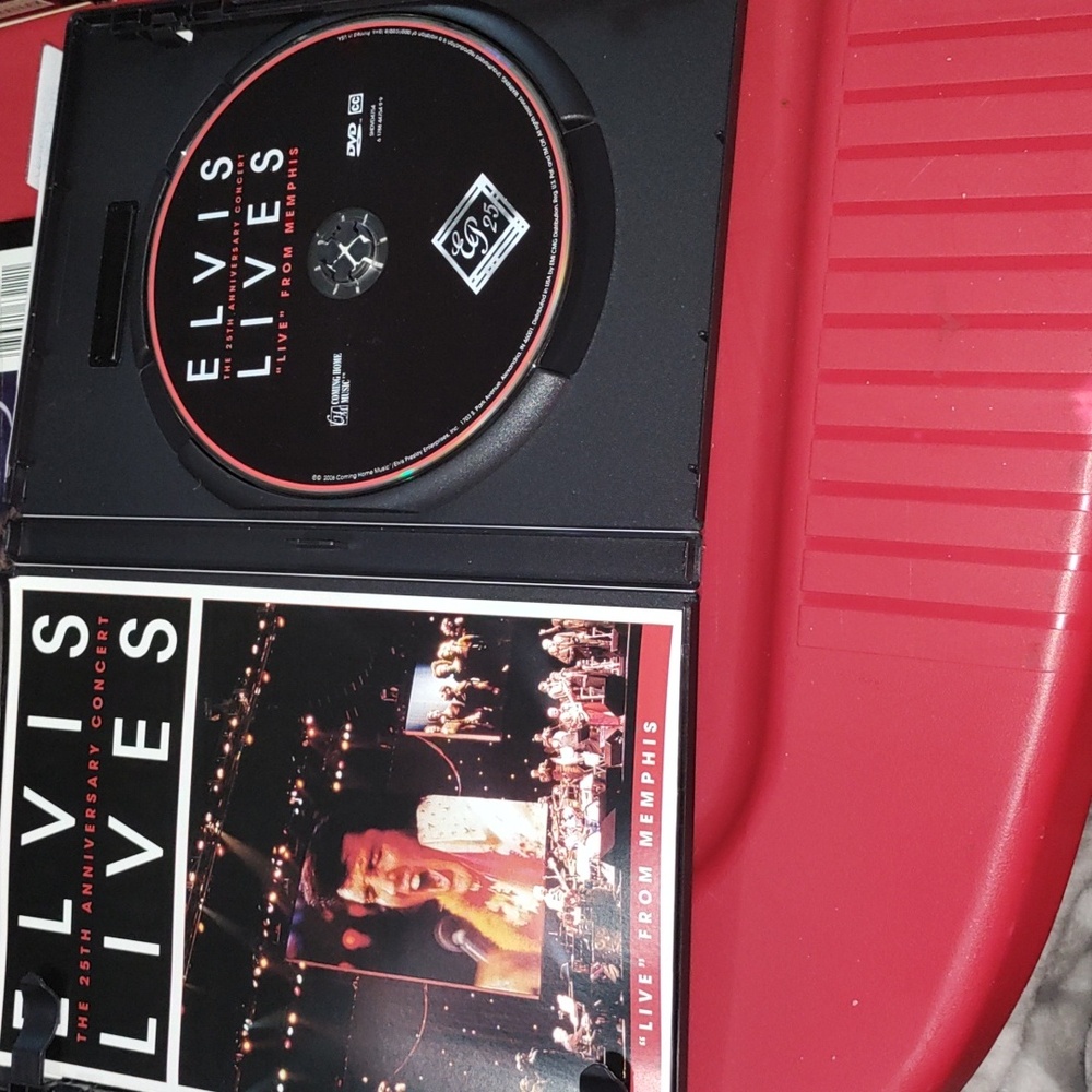ELVIS LIVES - Picture 3 of 3